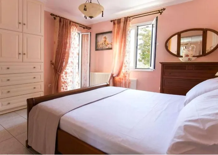 Estia Sea View Villa *