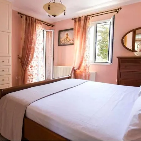 Estia Sea View Villa *