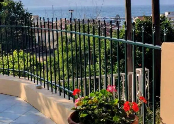 Estia Sea View 사미